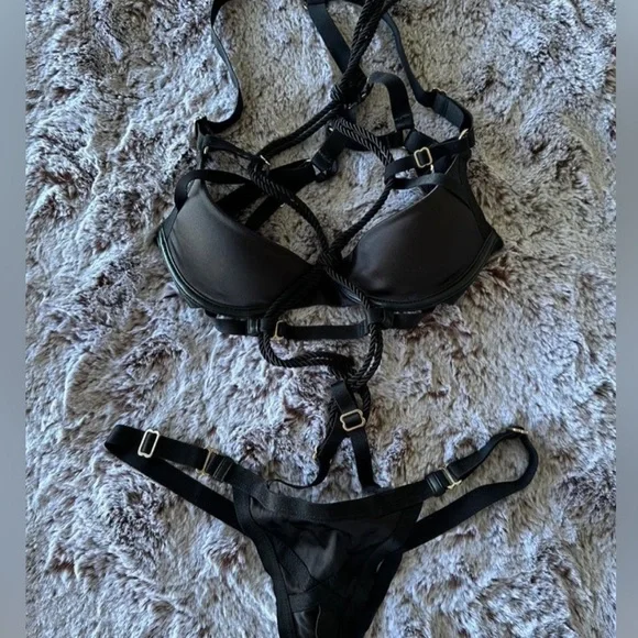 🖤 Shibari Playsuit 🖤 - Picture 3 of 4